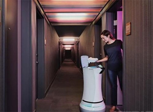 酒店服務機器人