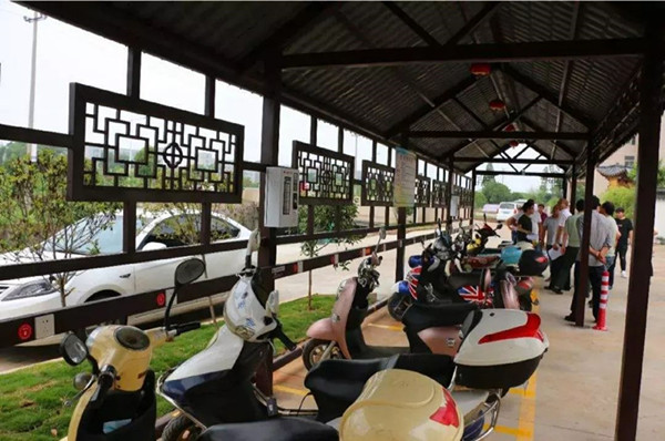 電動(dòng)車充電 電動(dòng)車充電