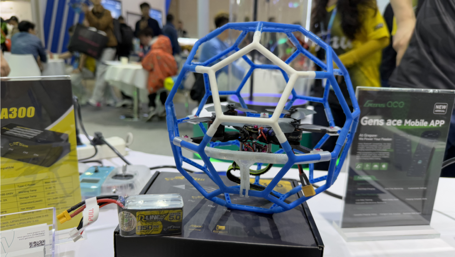 足球無(wú)人機(jī)