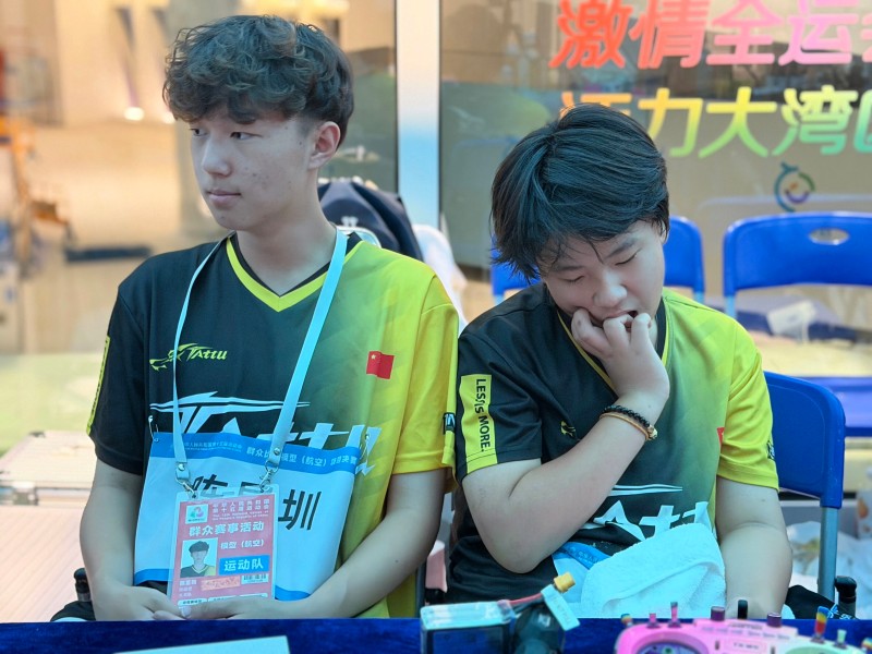 小白、果果，